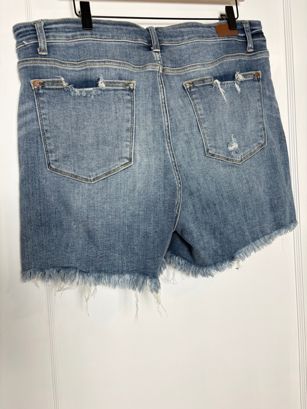 Judy Blue distressed denim shorts - Picture 9 of 16